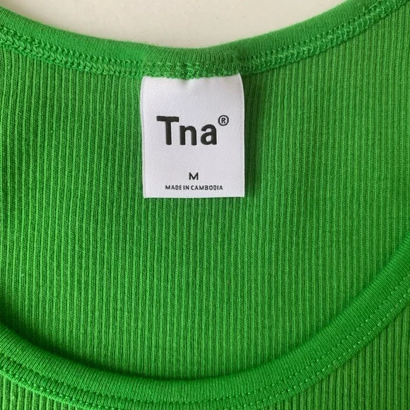 TNA Ribbed Crop Tank, Green, Size M - Picture 3 of 4